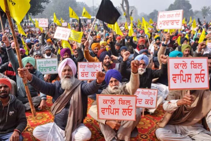 Farmers' protest continues; Farmers' tractor rally on Republic Day