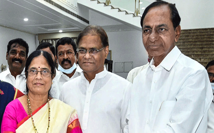 in-a-thrilling-battle-trs-candidate-surabhi-vanidevi-was-elected-as-mlc