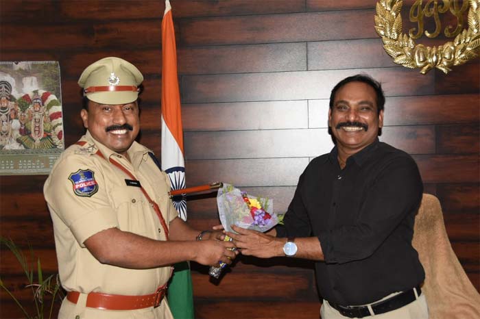 new dsps meet police commissioner in ramagundam